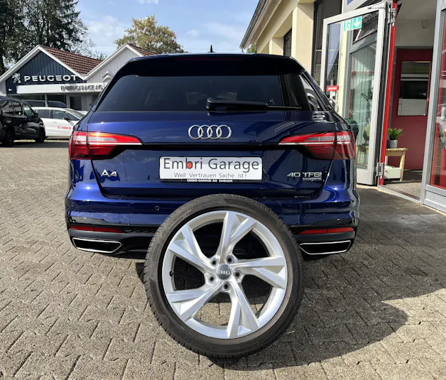 AUDI A4 Avant 40 TFSI S line S-tronic quattro