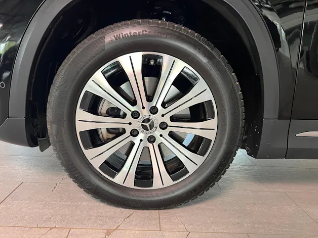 MERCEDES-BENZ EQA 250 AMG Line