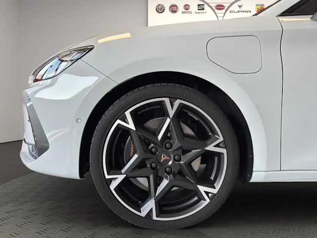CUPRA LEON ST 1.5 e-HYBRID pHEV VZ DSG