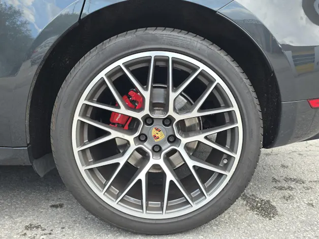 PORSCHE Macan GTS PDK