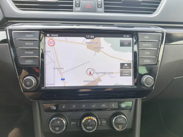 SKODA Superb Combi 2.0 TSI 280 L & K 4x4 DSG