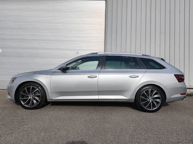 SKODA Superb Combi 2.0 TSI 280 L & K 4x4 DSG