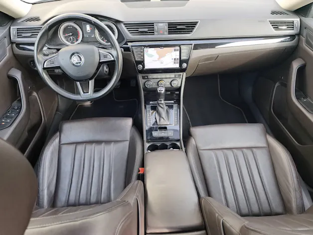 SKODA Superb Combi 2.0 TSI 280 L & K 4x4 DSG
