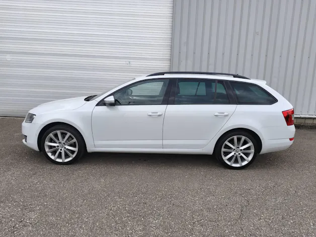 SKODA Octavia 2.0 TDI 184 Elegance 4x4 DSG