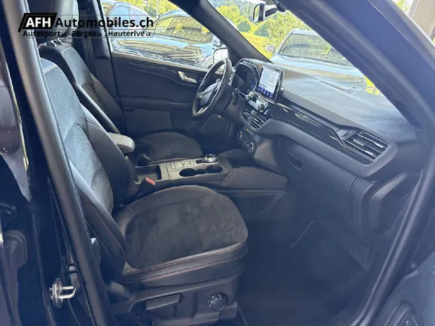FORD Kuga 2.5 Hybrid ST-Line X 4x4
