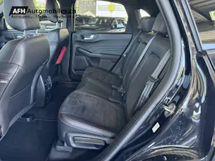 FORD Kuga 2.5 Hybrid ST-Line X 4x4