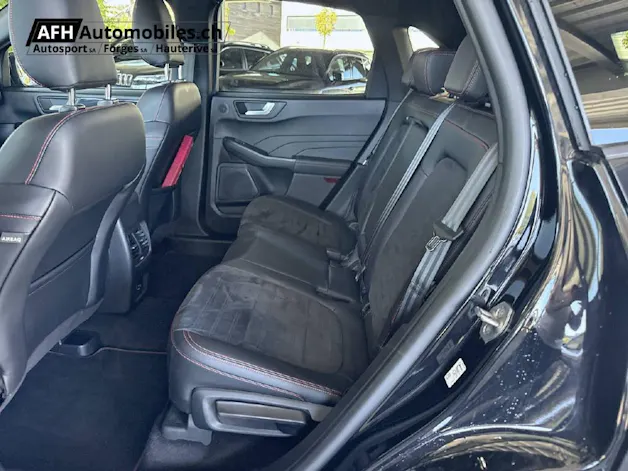 FORD Kuga 2.5 Hybrid ST-Line X 4x4