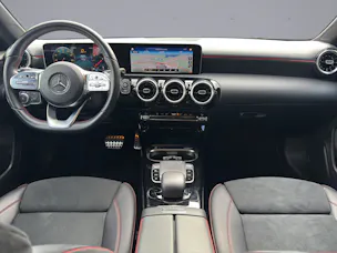 MERCEDES-BENZ A 220 AMG Line