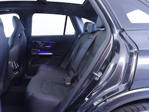 https://vehicle.imgix.net/4451245/e8d0a639-a02e-47ee-bc68-cbb4573d543f.JPG