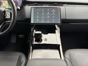 https://vehicle.imgix.net/4451276/069a452f-8bc4-4f96-89ec-8a43401b4d83.jpg