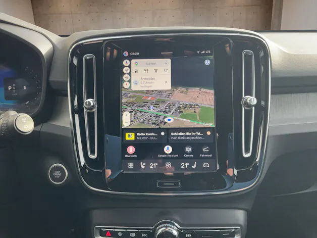 VOLVO XC40 2.0 B4 MH Ultra Dark