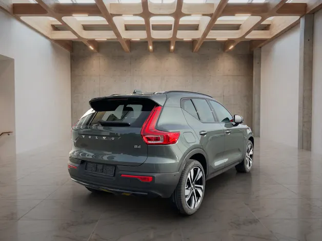 VOLVO XC40 2.0 B4 MH Ultra Dark
