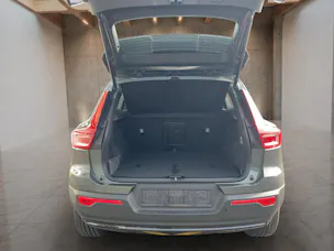 VOLVO XC40 2.0 B4 MH Ultra Dark