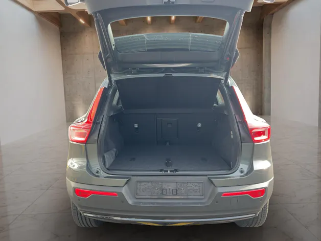 VOLVO XC40 2.0 B4 MH Ultra Dark