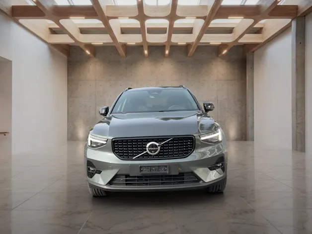 VOLVO XC40 2.0 B4 MH Ultra Dark