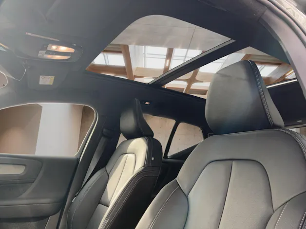 VOLVO XC40 2.0 B4 MH Ultra Dark