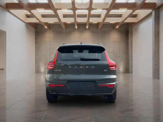 VOLVO XC40 2.0 B4 MH Ultra Dark