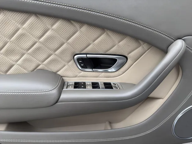 BENTLEY Continental GT 4.0 V8 S