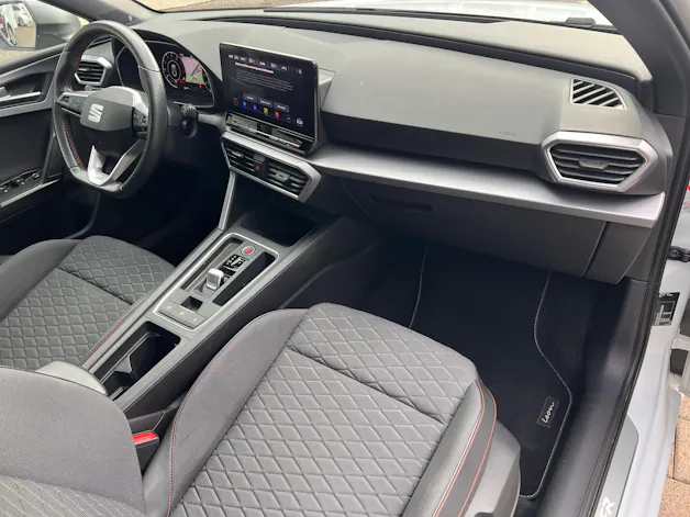 SEAT Leon ST 1.5 eTSI 150 FR DSG