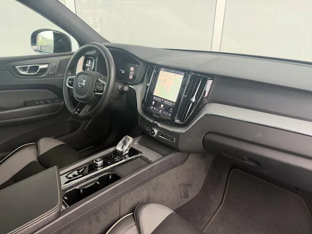 VOLVO XC60 T6 eAWD R-Design Geartronic