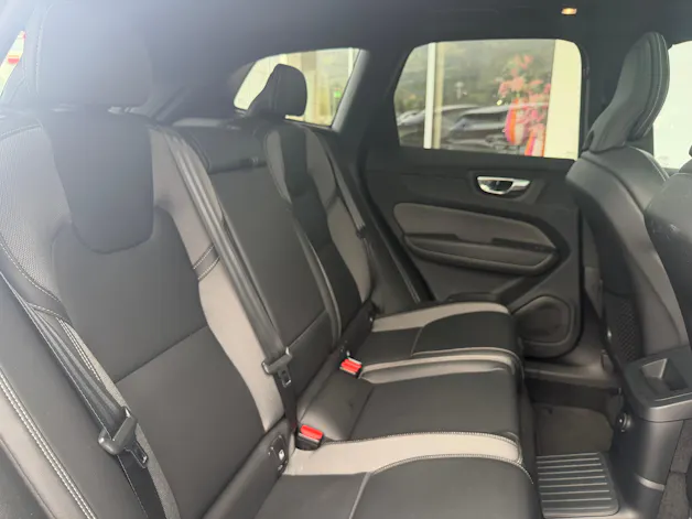VOLVO XC60 T6 eAWD R-Design Geartronic