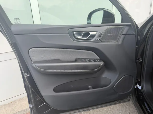 VOLVO XC60 T6 eAWD R-Design Geartronic