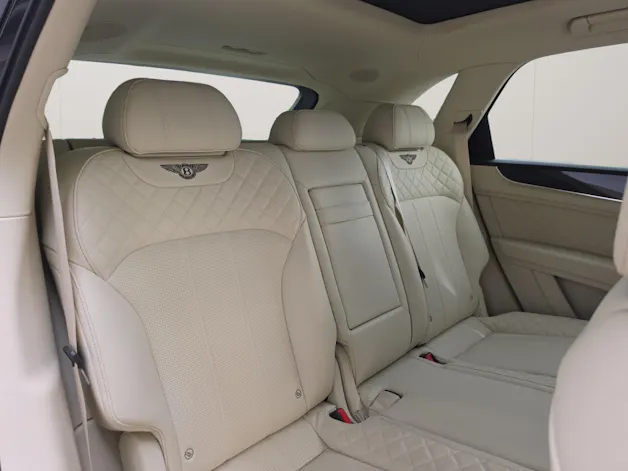 BENTLEY Bentayga W12 Schmohl- Auslieferung aus 1. Hand mit Top- Ausstattung!
