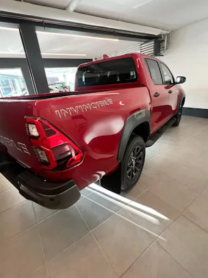 Toyota Hilux 2.8d MHEV Invincible Double Cab 4x4