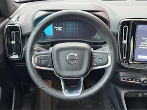 VOLVO C40 Recharge P8 Twin AWD Pure Electric Plus