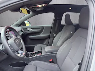 VOLVO C40 Recharge P8 Twin AWD Pure Electric Plus