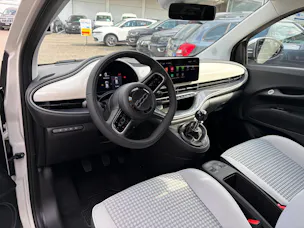 FIAT Cabrio Icon Dol