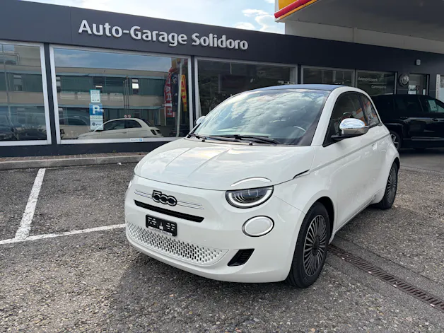 FIAT Cabrio Icon Dol