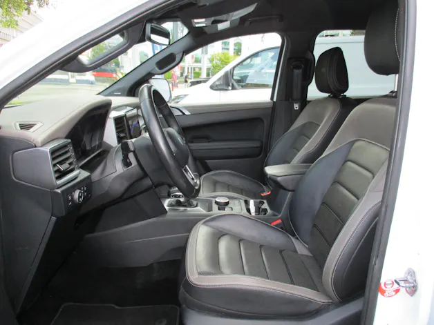 VW Amarok Aventura