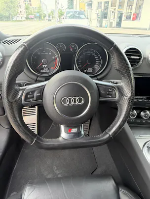AUDI TT Roadster 2.0 TFSI quattro S-tronic