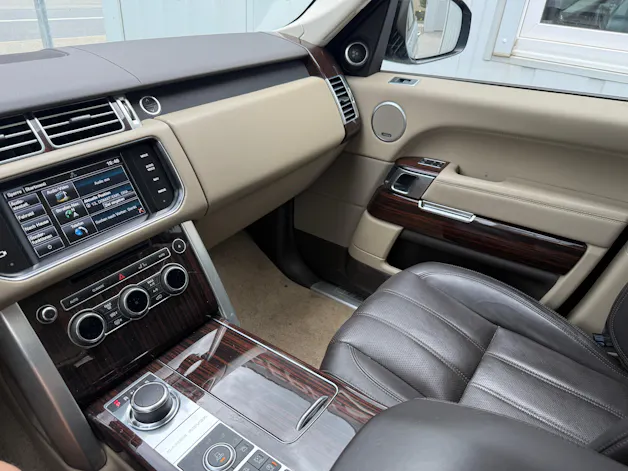 Land Rover Range Rover 3.0 TDV6 Vogue Automatic * FÜR EXPORT* AB PLATZ * 136'000 KM*