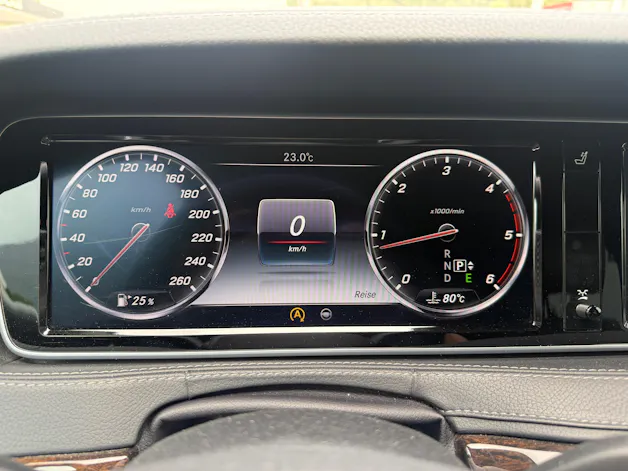 MERCEDES-BENZ S 350 BlueTEC 4Matic 7G-Tronic