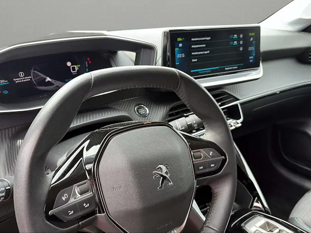 PEUGEOT 208 Elektrik Allure Pack