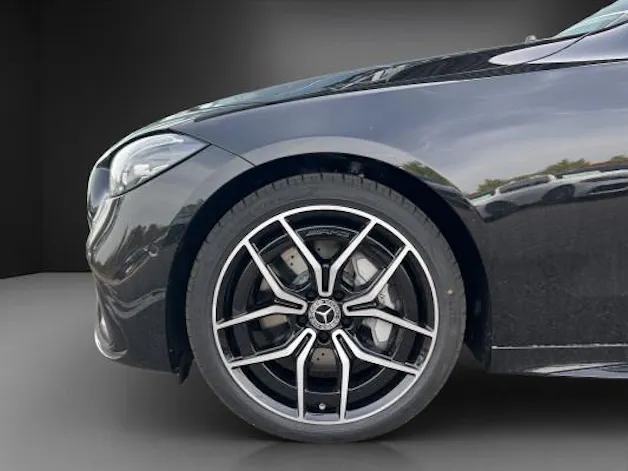 MERCEDES-BENZ C 220 d T 4 M Swiss Star