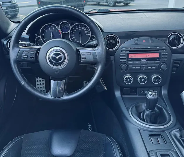 MAZDA MX-5 Roadster-Coupé 2.0i 16V Sport