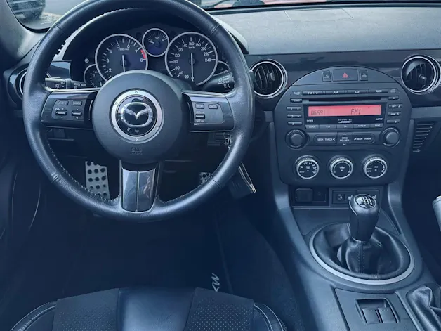MAZDA MX-5 Roadster-Coupé 2.0i 16V Sport