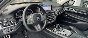BMW M760Li xDrive Sport Getriebe