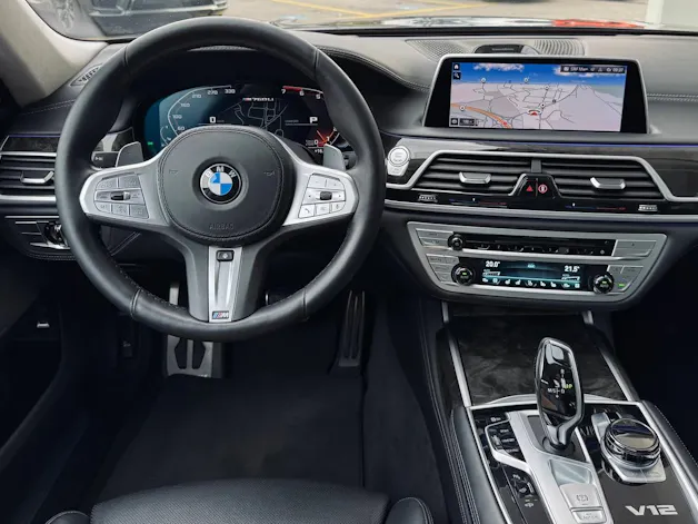 BMW M760Li xDrive Sport Getriebe
