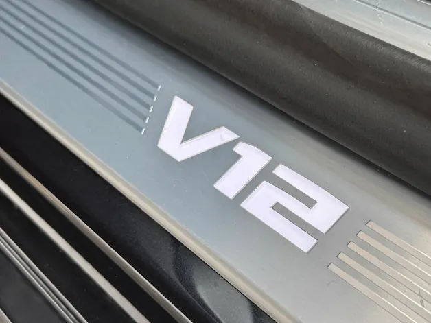 BMW M760Li xDrive Sport Getriebe