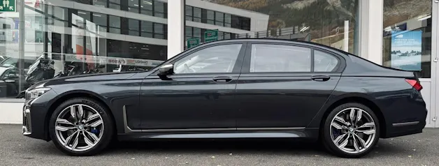 BMW M760Li xDrive Sport Getriebe