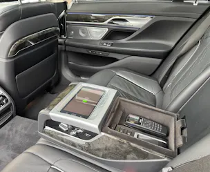 BMW M760Li xDrive Sport Getriebe