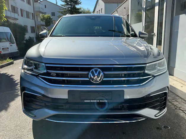 VW Tiguan Allspace R-Line 4Motion *** PANORAMADACH & ANHÄNGERKUPPLUNG ***