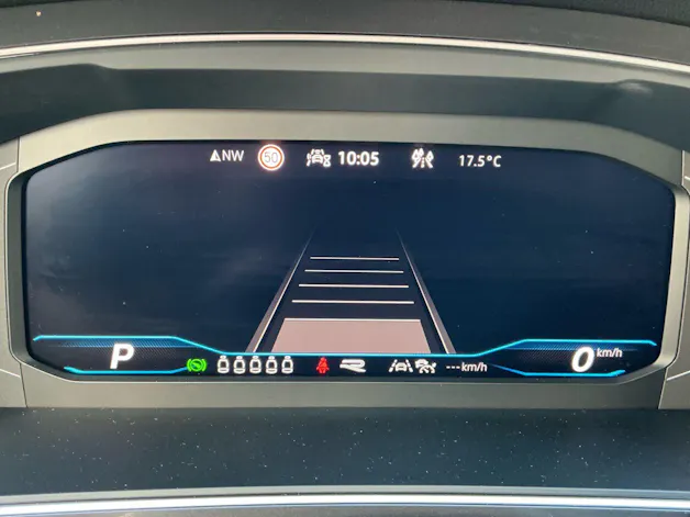 VW Tiguan Allspace R-Line 4Motion *** PANORAMADACH & ANHÄNGERKUPPLUNG ***