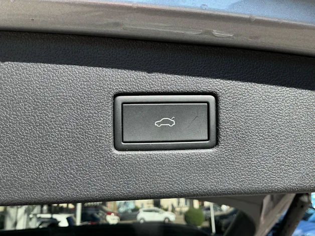 VW Tiguan Allspace R-Line 4Motion *** PANORAMADACH & ANHÄNGERKUPPLUNG ***