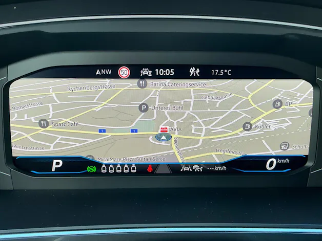 VW Tiguan Allspace R-Line 4Motion *** PANORAMADACH & ANHÄNGERKUPPLUNG ***