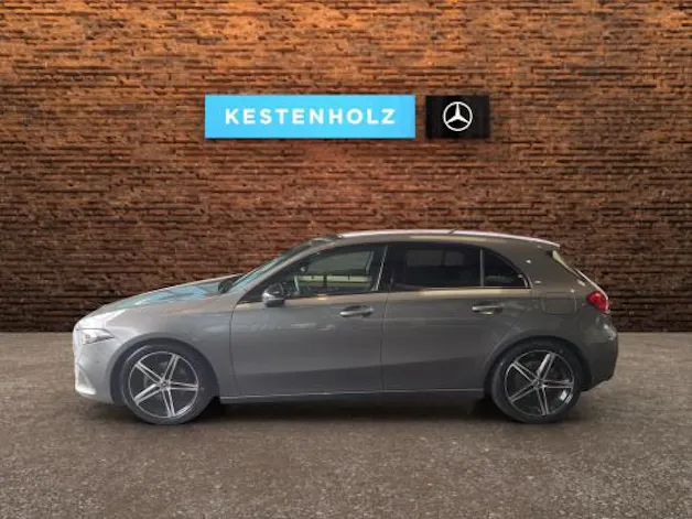MERCEDES-BENZ A 180 Edition